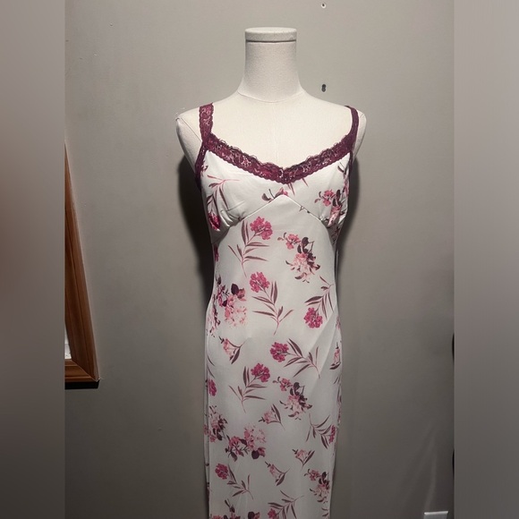 Floral Lace Trim Maxi Dress Size Large NWT Kirious LA - Picture 1 of 3